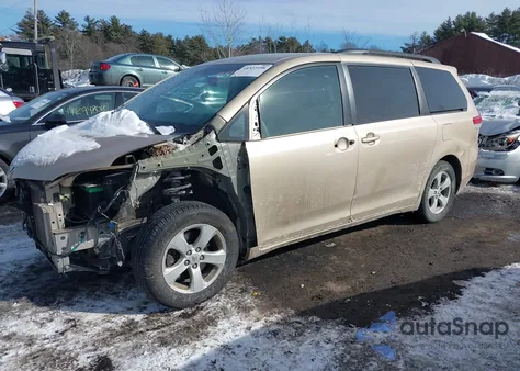 2011 Toyota Sienna Le V6 from USA, damaged, VIN 5TDKK3DC1BS131897